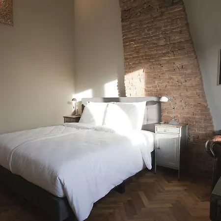 Boutique Hotel Box 5 3* 네이메헨