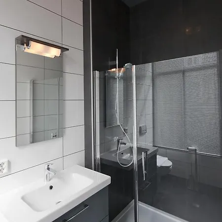 Отель Sleep-inn Box 5 2*