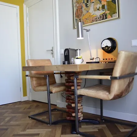 Отель Boutique Box 5