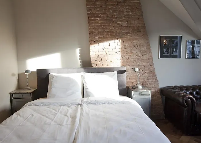 Boutique Box 5 Hotel 3*