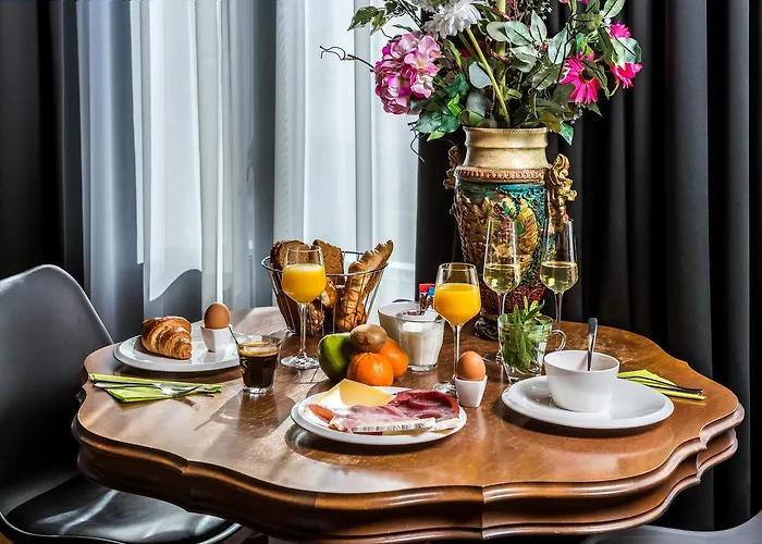 Boutique Box 5 Hotel 3*